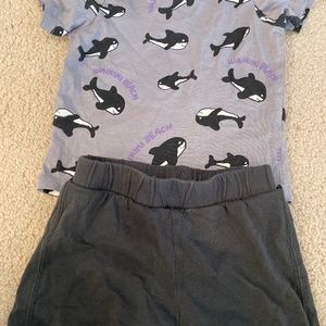 H&M 4-6 month orca set